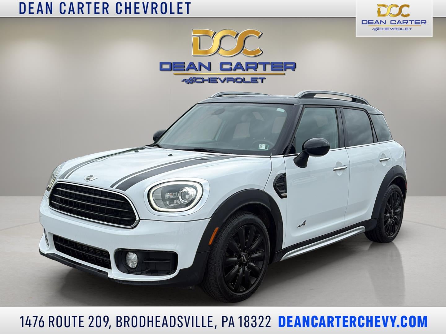 2017 MINI Countryman Cooper in White — front three-quarter view